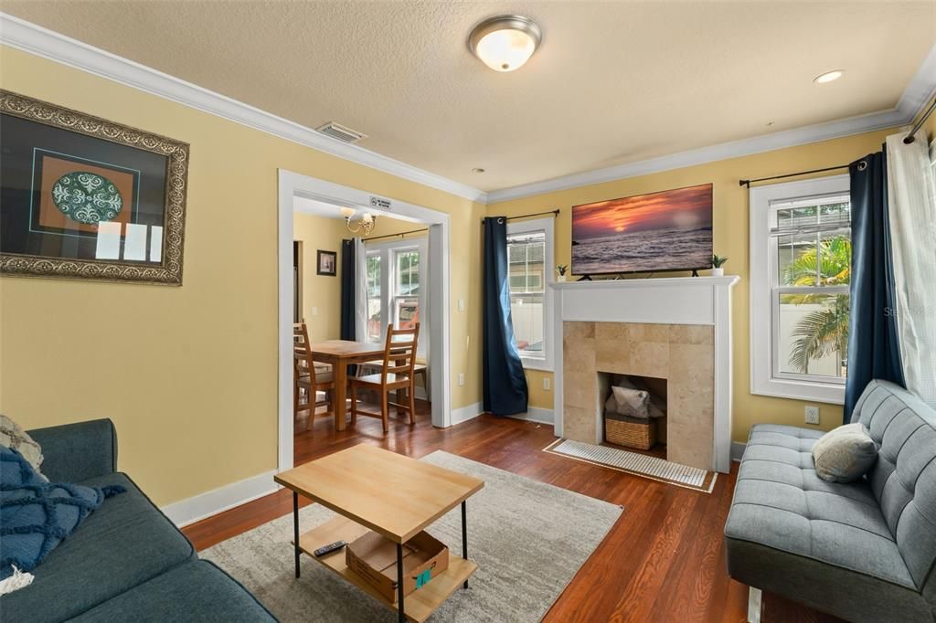 For Sale: $1,300,000 (6 beds, 0 baths, 3263 Square Feet)