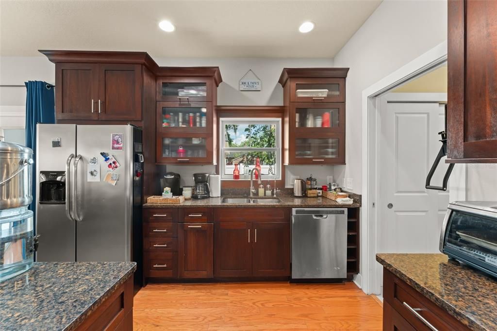 For Sale: $1,300,000 (6 beds, 0 baths, 3263 Square Feet)