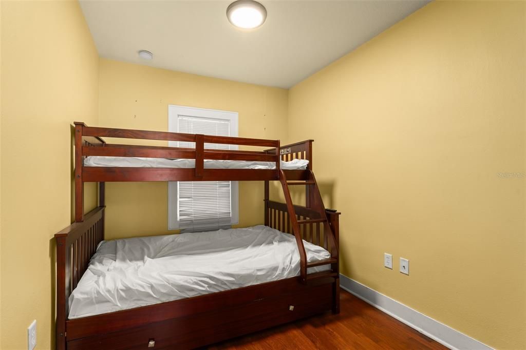 For Sale: $1,300,000 (6 beds, 0 baths, 3263 Square Feet)