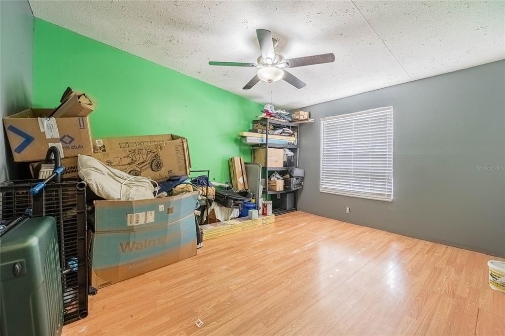 For Sale: $265,000 (4 beds, 2 baths, 1782 Square Feet)