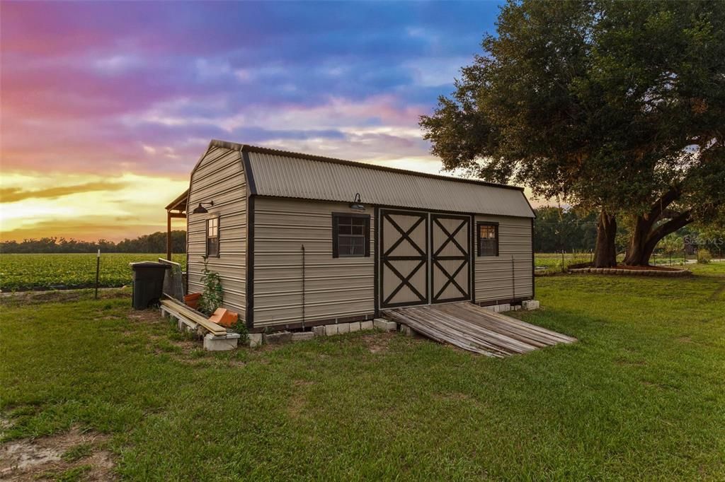 For Sale: $1,105,000 (3 beds, 2 baths, 2614 Square Feet)