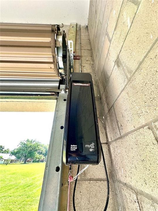 For Sale: $1,105,000 (3 beds, 2 baths, 2614 Square Feet)