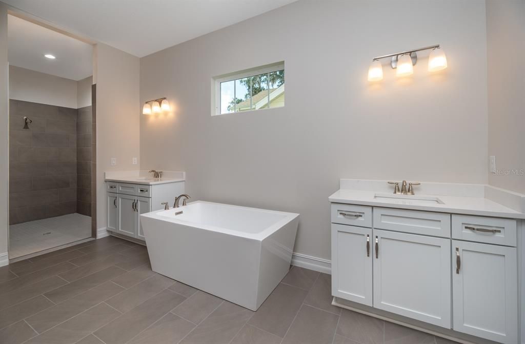 Active With Contract: $635,000 (3 beds, 3 baths, 3036 Square Feet)