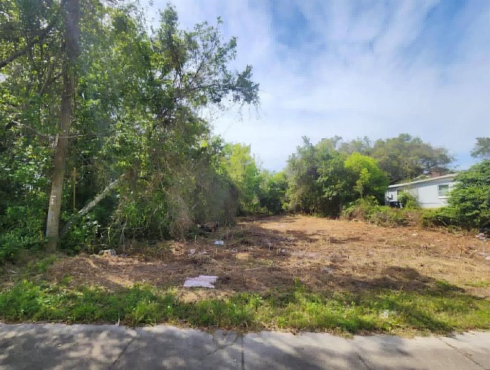 Недавно продано: $42,000 (0.32 acres)