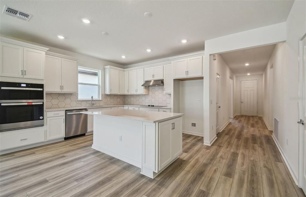 Active With Contract: $348,180 (4 beds, 2 baths, 1898 Square Feet)