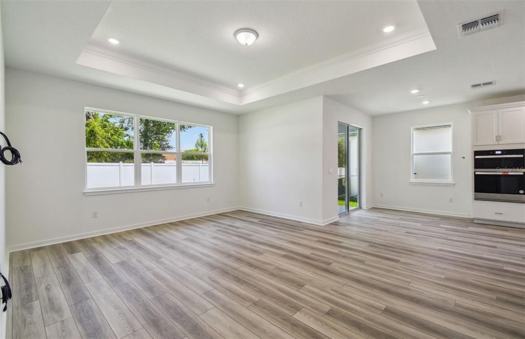 Active With Contract: $348,180 (4 beds, 2 baths, 1898 Square Feet)