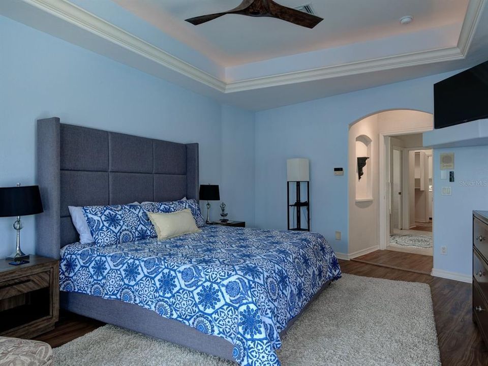 For Rent: $10,000 (3 beds, 2 baths, 2275 Square Feet)