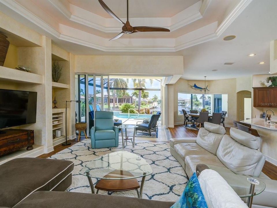 For Rent: $10,000 (3 beds, 2 baths, 2275 Square Feet)