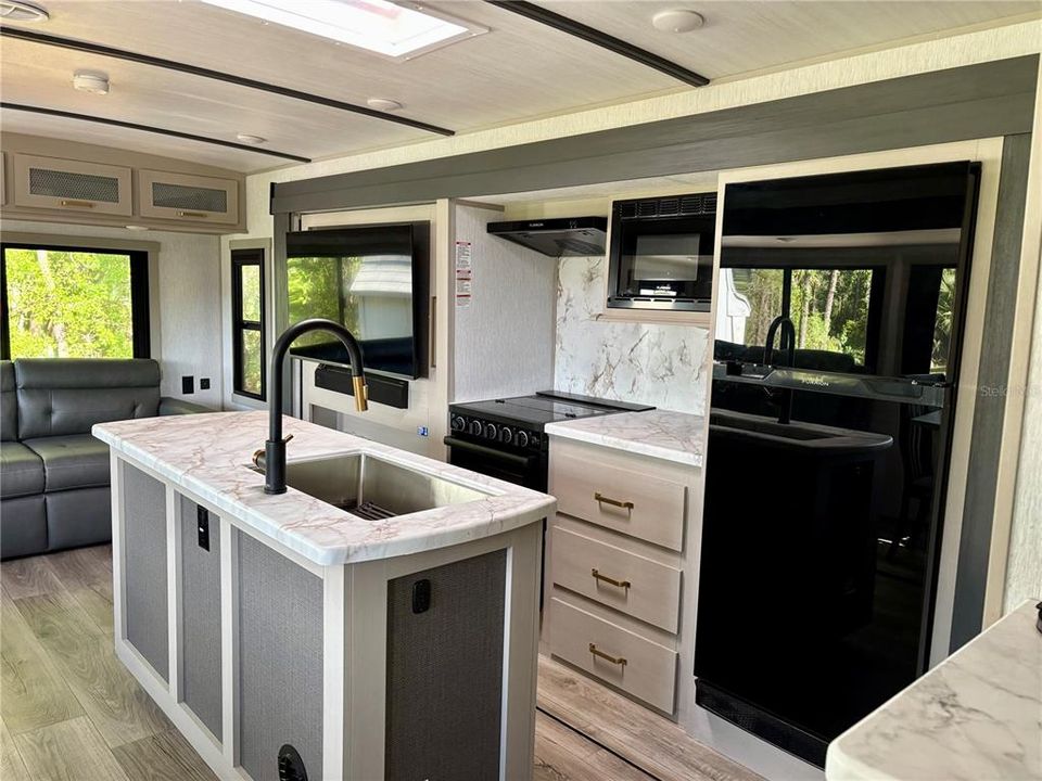 For Sale: $84,900 (0.11 acres)