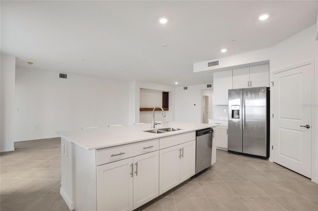 待售: $421,900 (3 贝兹, 2 浴室, 1741 平方英尺)