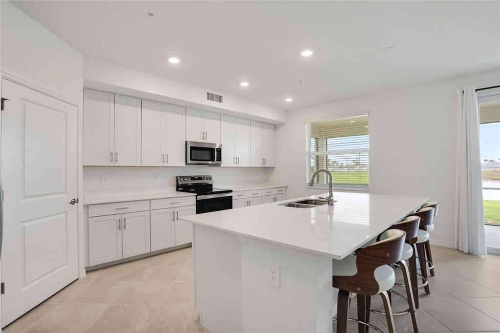 待售: $421,900 (3 贝兹, 2 浴室, 1741 平方英尺)