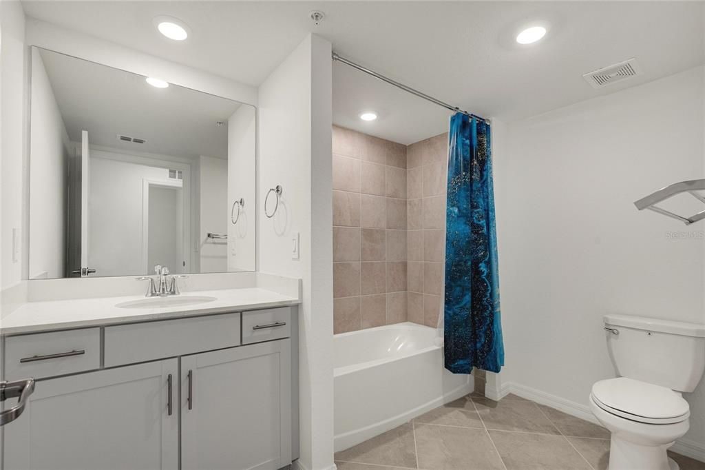 待售: $421,900 (3 贝兹, 2 浴室, 1741 平方英尺)