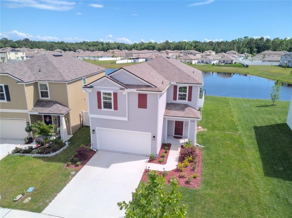 最近售出: $384,900 (5 贝兹, 3 浴室, 2490 平方英尺)