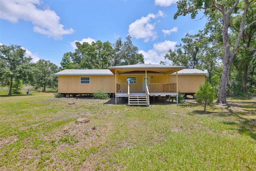 合同活跃: $799,000 (3 贝兹, 2 浴室, 1828 平方英尺)