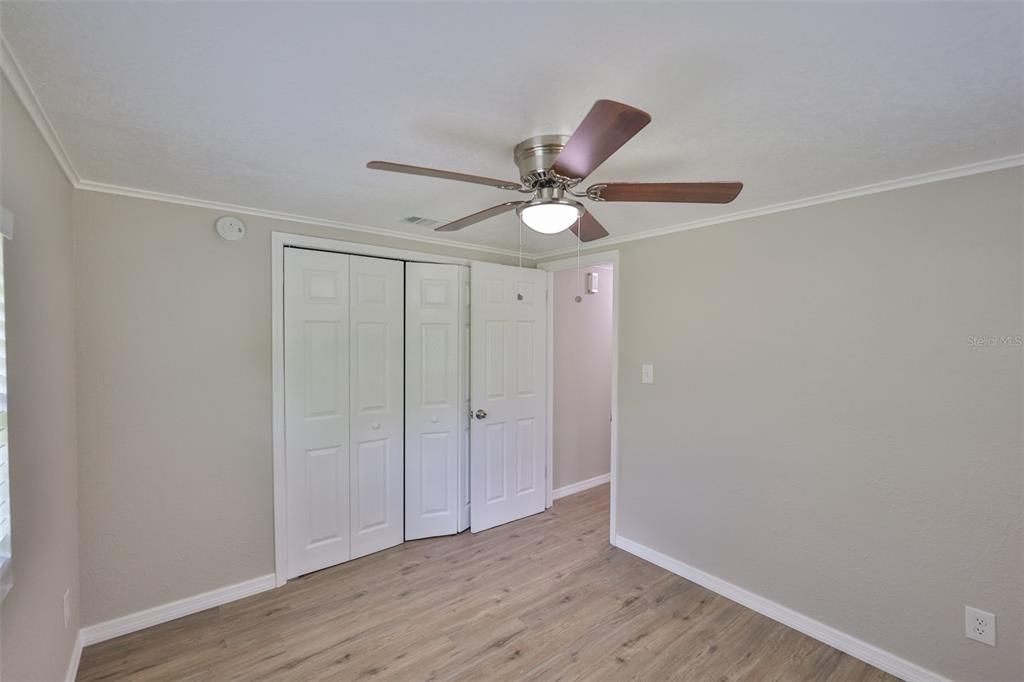 合同活跃: $799,000 (3 贝兹, 2 浴室, 1828 平方英尺)