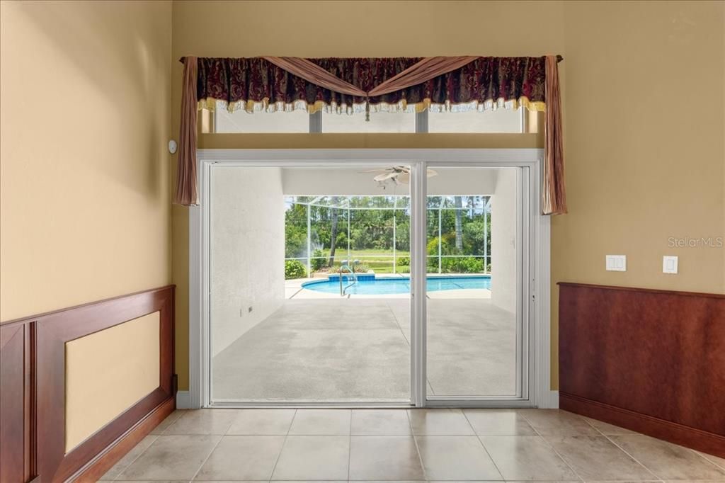 Под контрактом: $619,900 (3 спален, 2 ванн, 2929 Квадратных фут)