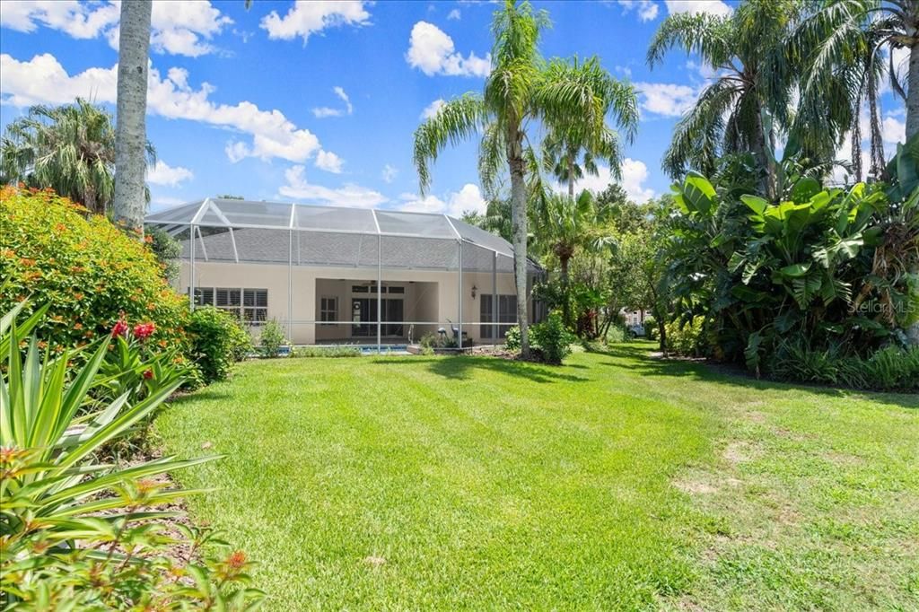 Под контрактом: $619,900 (3 спален, 2 ванн, 2929 Квадратных фут)