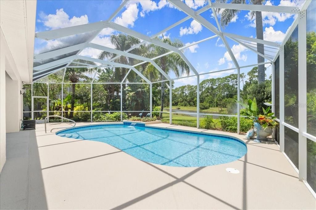 Под контрактом: $619,900 (3 спален, 2 ванн, 2929 Квадратных фут)