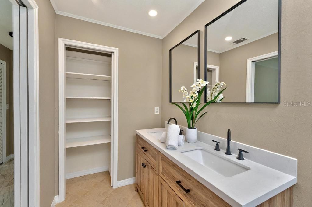 For Sale: $458,900 (3 beds, 2 baths, 1909 Square Feet)