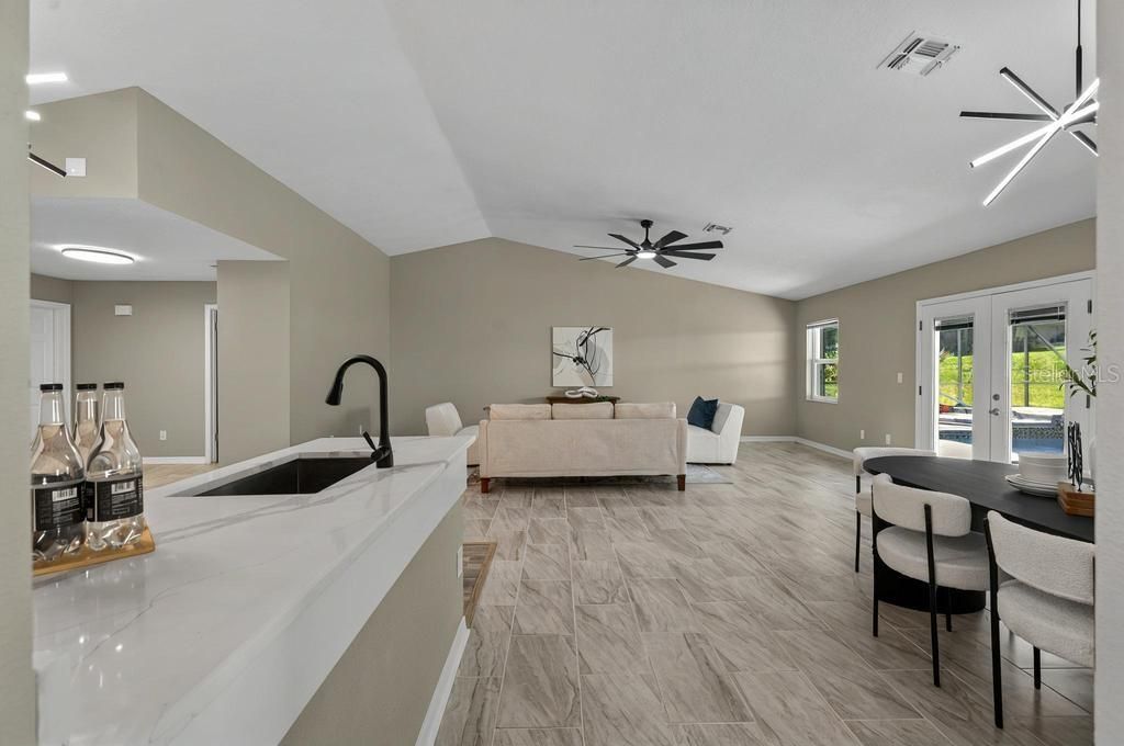 For Sale: $458,900 (3 beds, 2 baths, 1909 Square Feet)