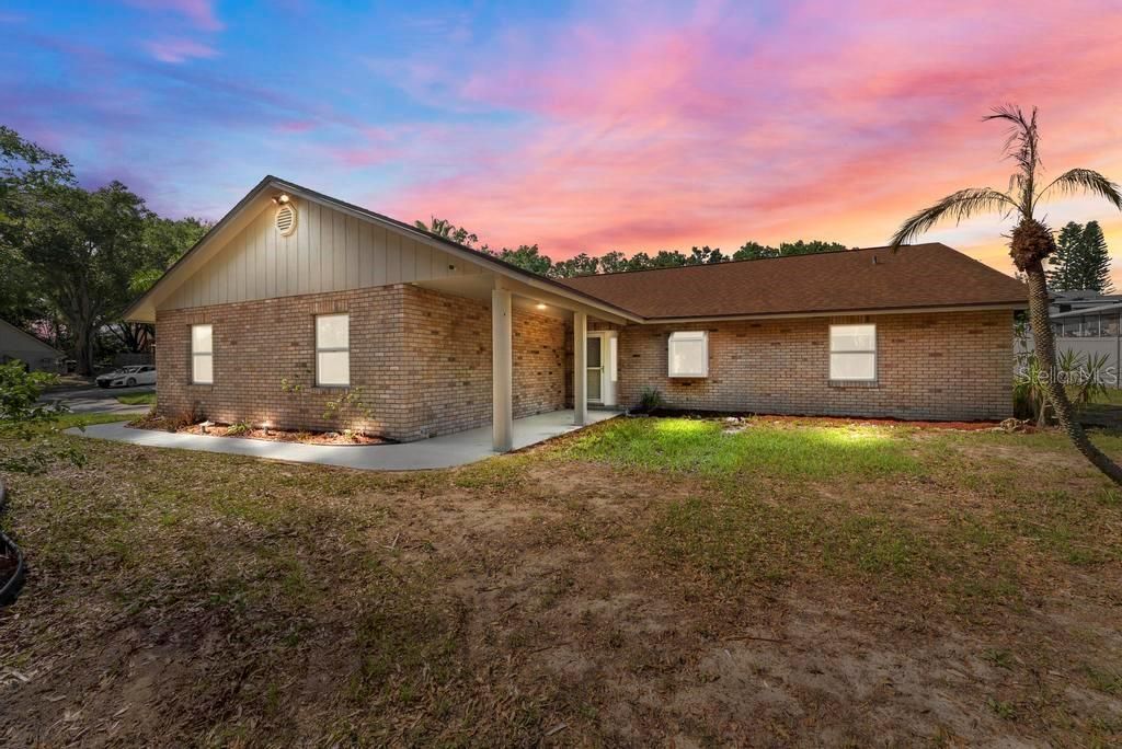 For Sale: $458,900 (3 beds, 2 baths, 1909 Square Feet)