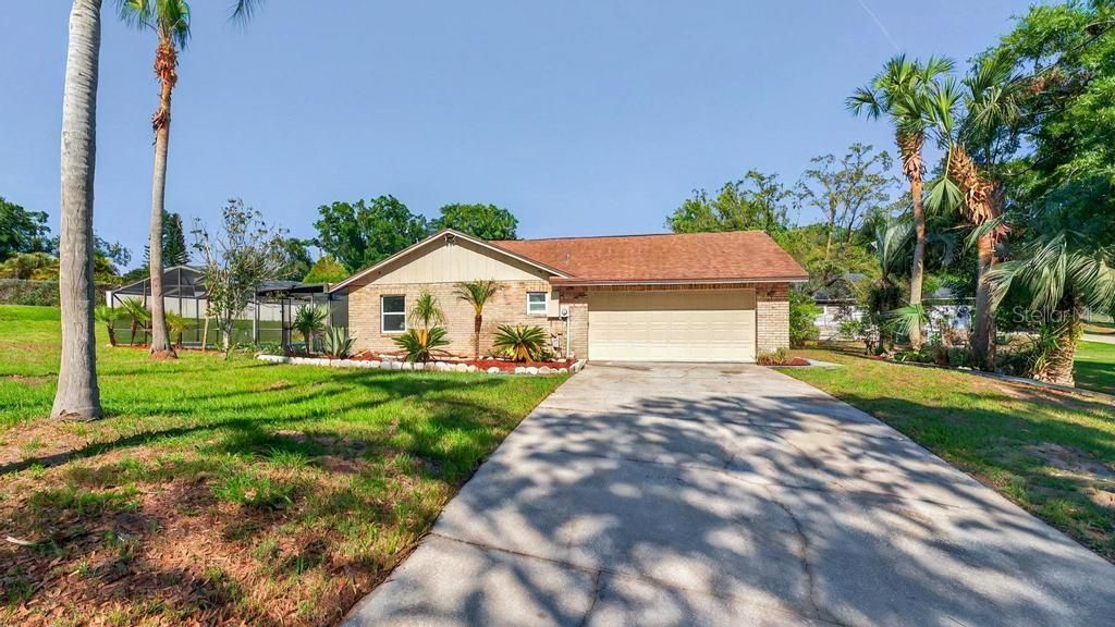 For Sale: $458,900 (3 beds, 2 baths, 1909 Square Feet)