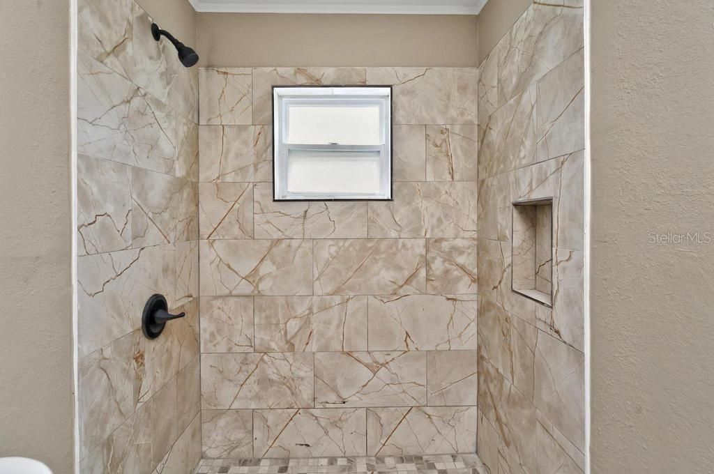 For Sale: $458,900 (3 beds, 2 baths, 1909 Square Feet)