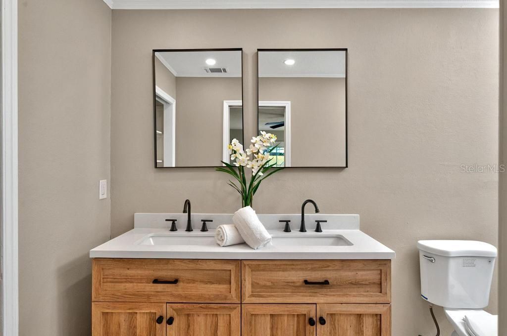 For Sale: $458,900 (3 beds, 2 baths, 1909 Square Feet)