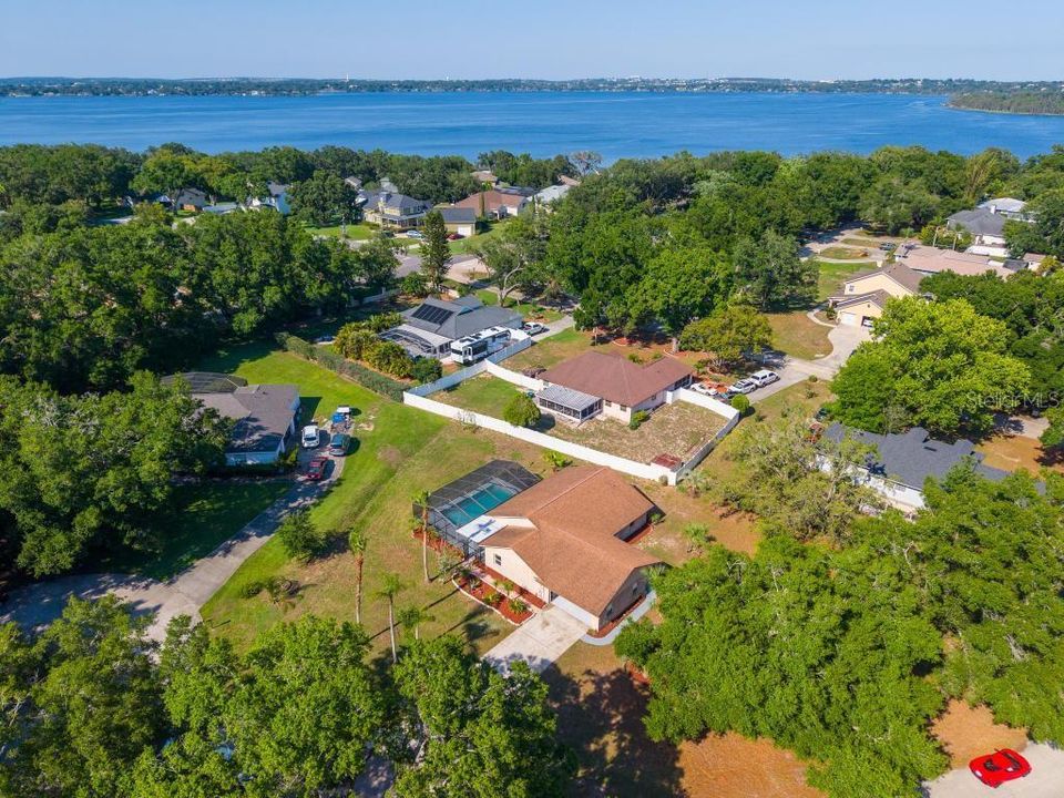 For Sale: $458,900 (3 beds, 2 baths, 1909 Square Feet)