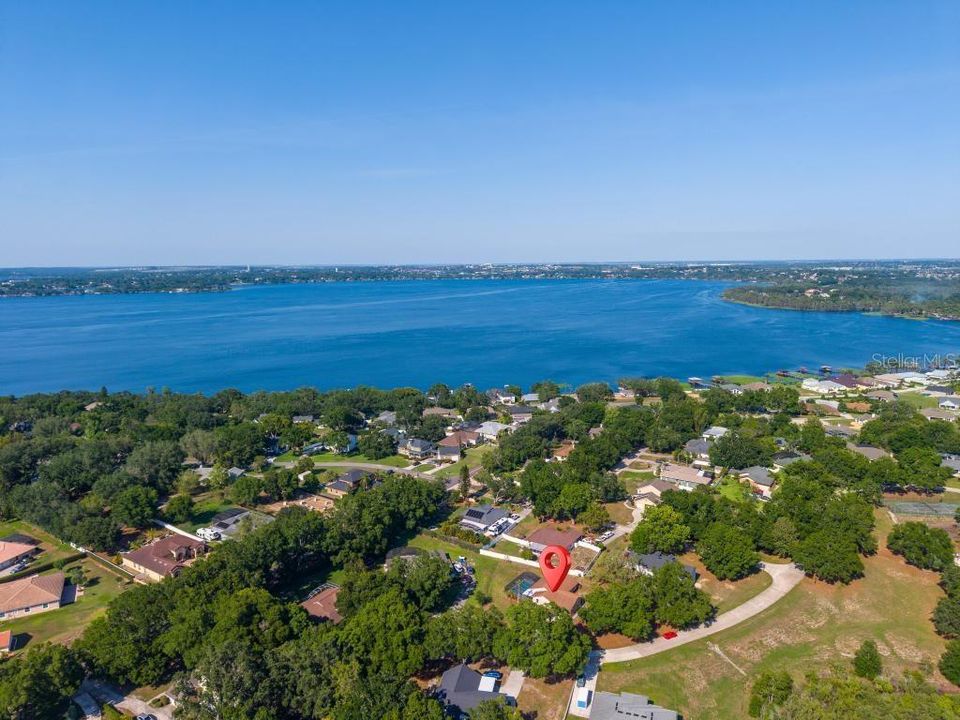 For Sale: $458,900 (3 beds, 2 baths, 1909 Square Feet)