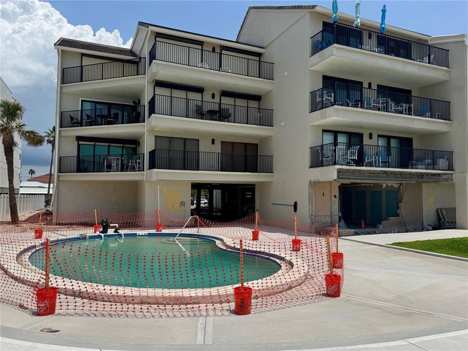 待售: $650,000 (2 贝兹, 2 浴室, 1310 平方英尺)