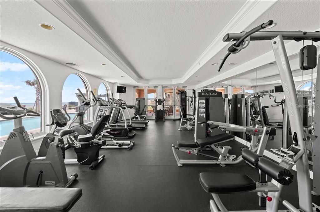 合同活跃: $470,000 (3 贝兹, 2 浴室, 2182 平方英尺)