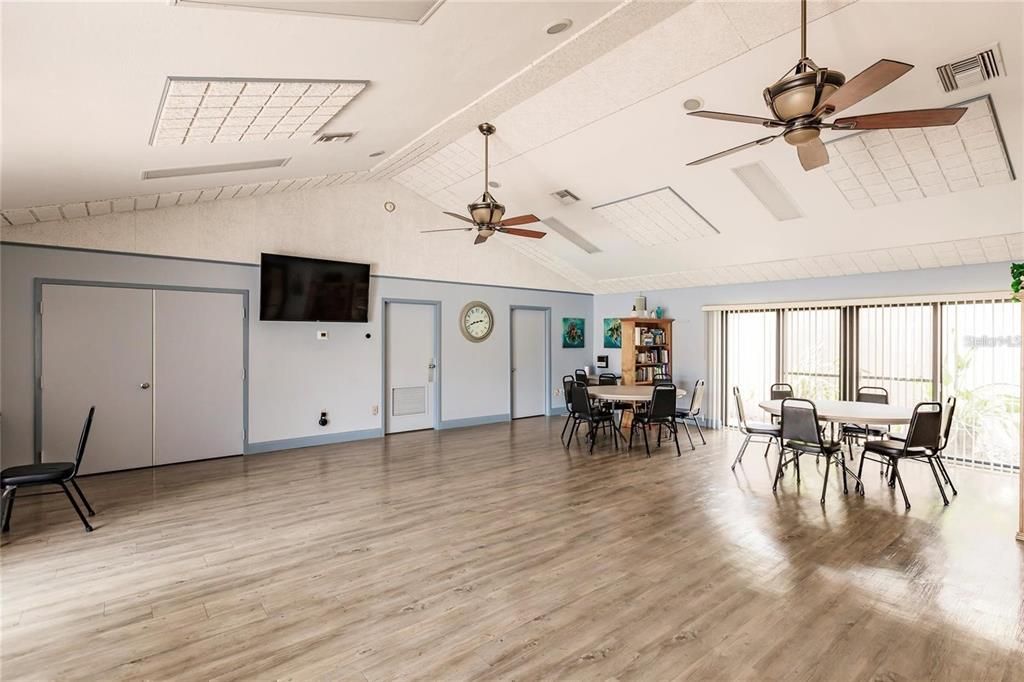 Activo con contrato: $99,000 (1 camas, 1 baños, 634 Pies cuadrados)