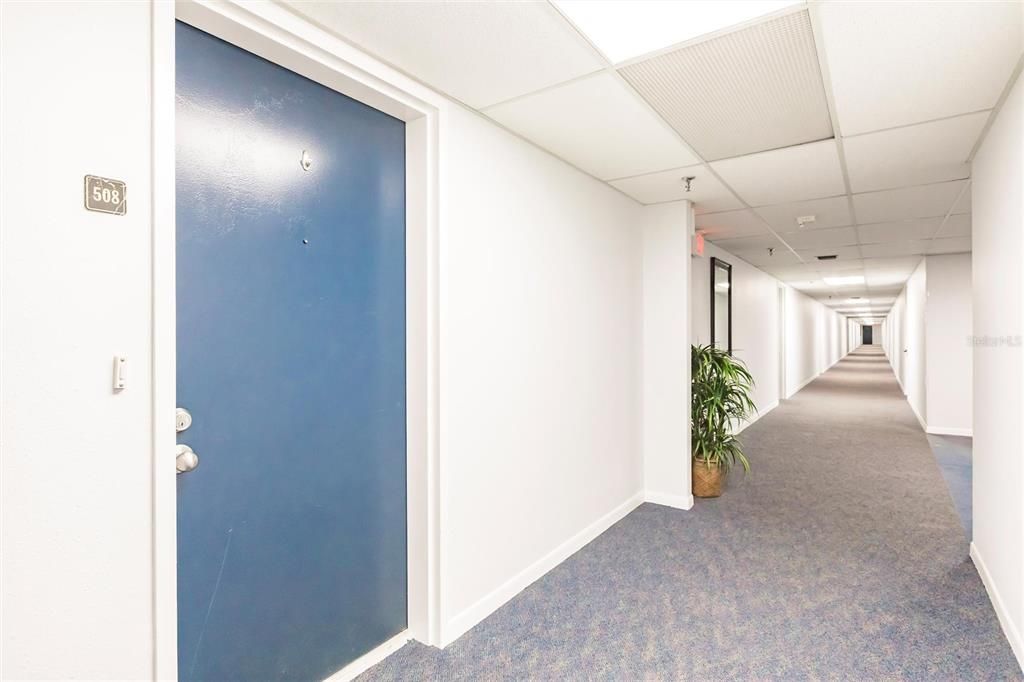 Activo con contrato: $99,000 (1 camas, 1 baños, 634 Pies cuadrados)