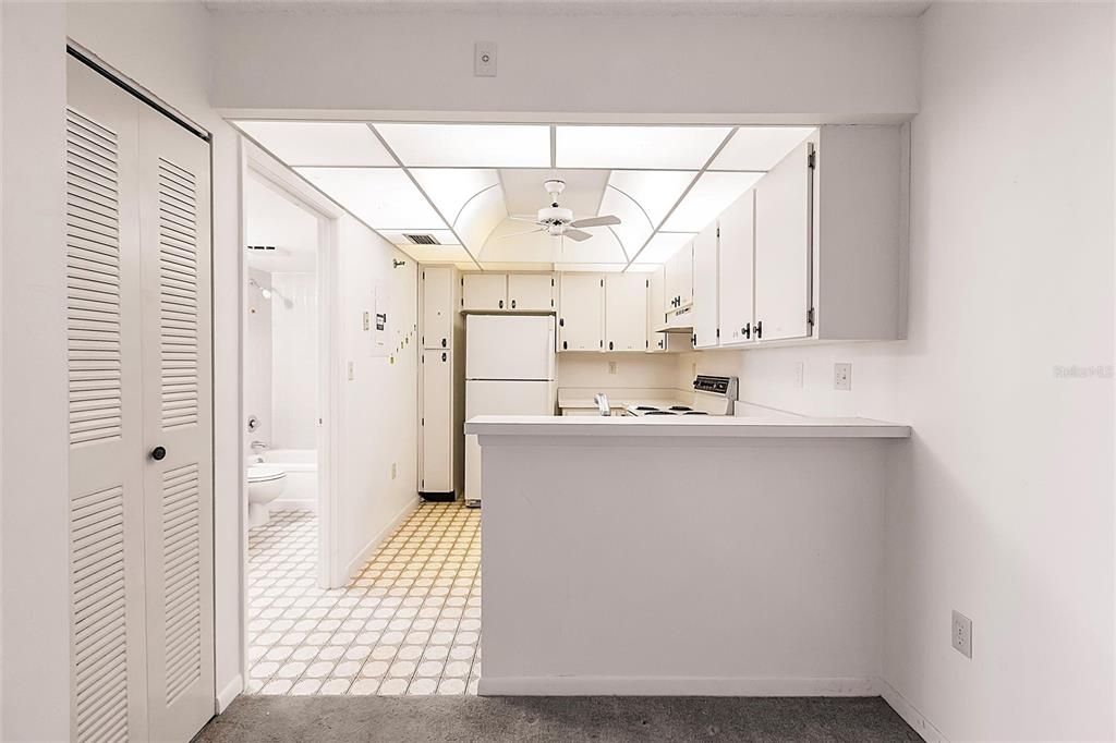 Activo con contrato: $99,000 (1 camas, 1 baños, 634 Pies cuadrados)