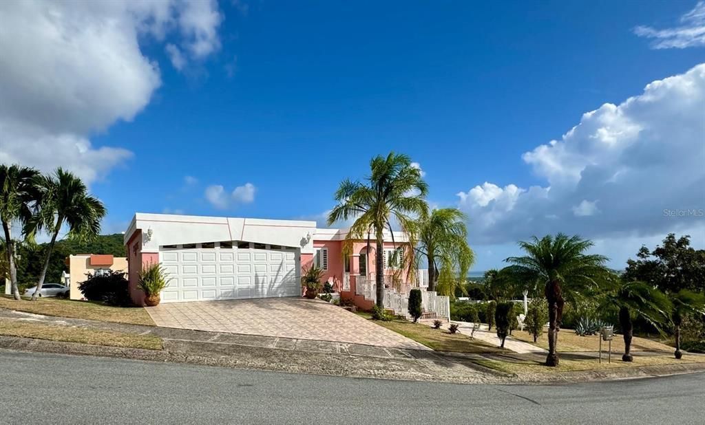 Recently Sold: $299,000 (3 beds, 2 baths, 1419 Square Feet)
