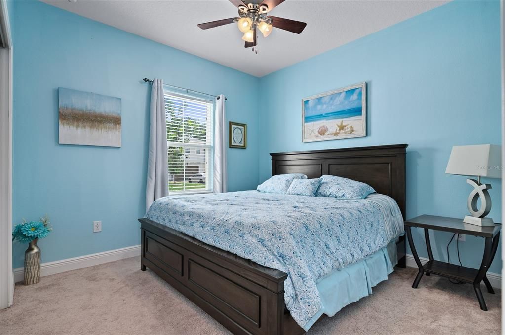 Под контрактом: $344,900 (3 спален, 2 ванн, 1626 Квадратных фут)