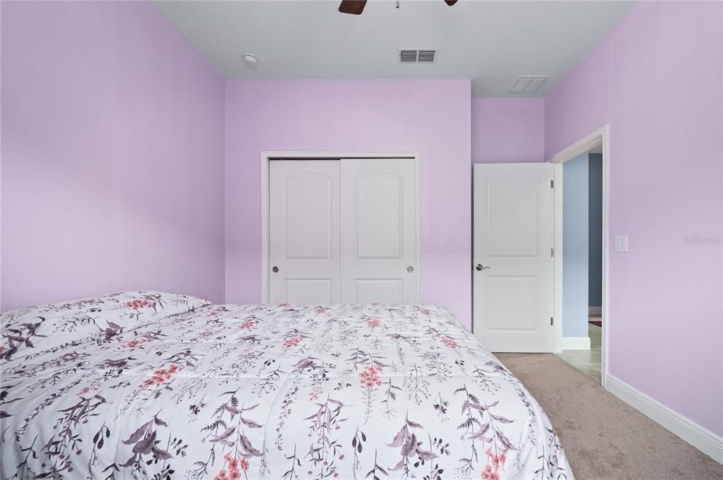 Под контрактом: $344,900 (3 спален, 2 ванн, 1626 Квадратных фут)