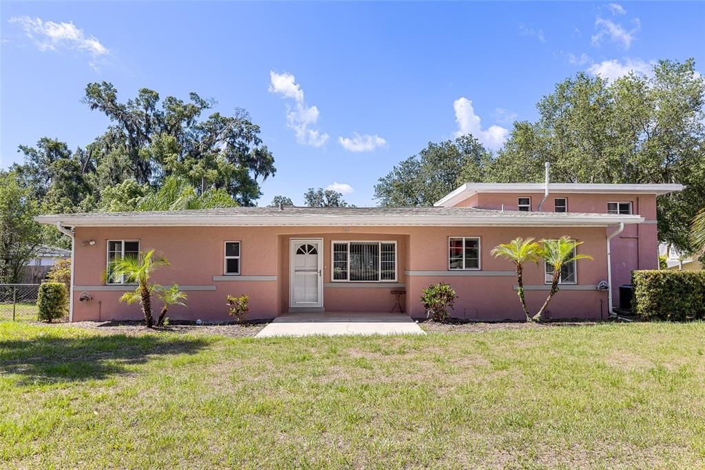 Recently Sold: $334,500 (3 beds, 2 baths, 1396 Square Feet)
