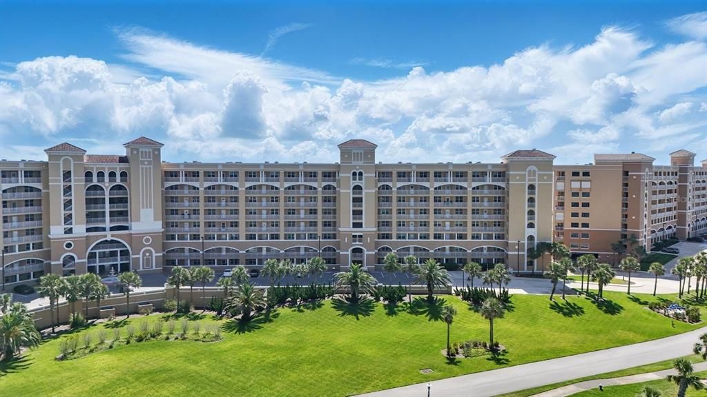 En Venta: $549,900 (2 camas, 2 baños, 1398 Pies cuadrados)