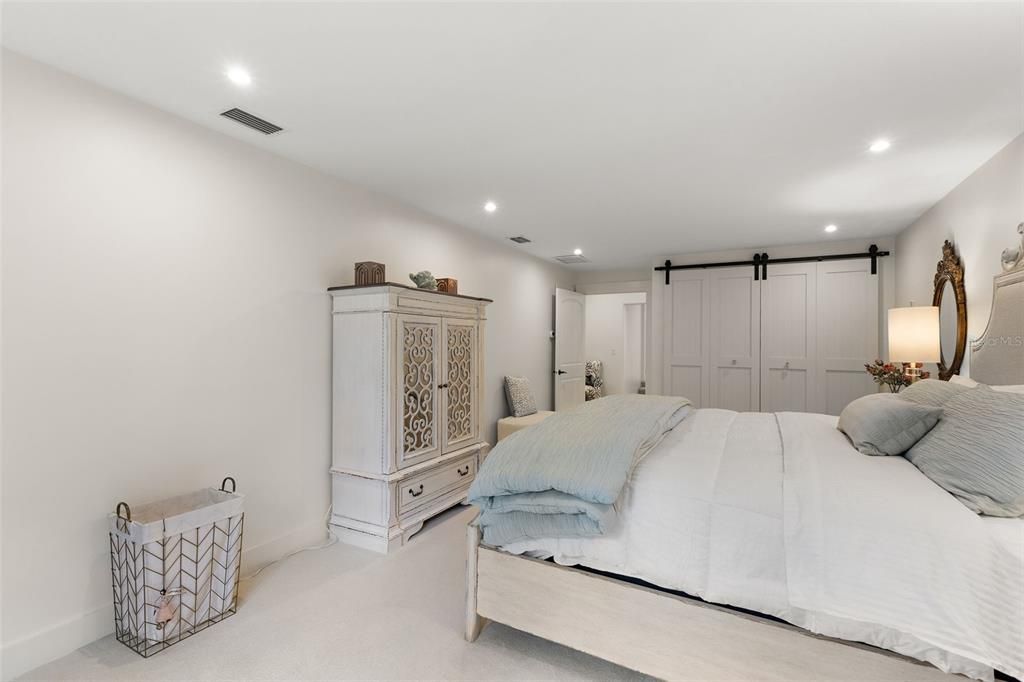 На продажу: $1,950,000 (4 спален, 3 ванн, 4976 Квадратных фут)