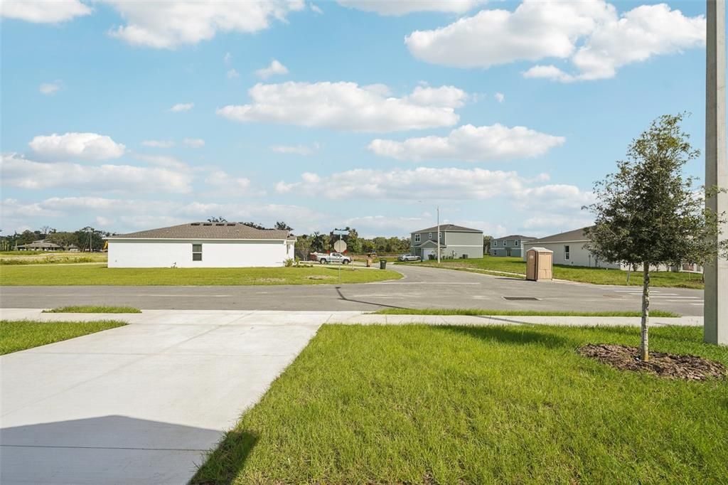 Active With Contract: $252,990 (4 beds, 2 baths, 1666 Square Feet)