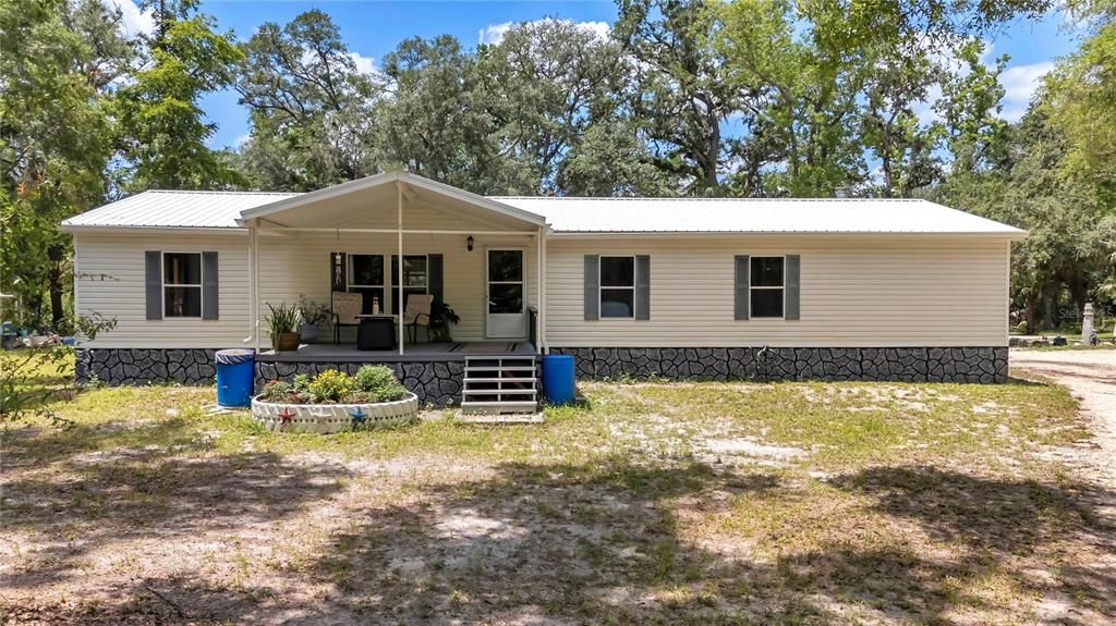 Recently Sold: $255,000 (3 beds, 2 baths, 1664 Square Feet)