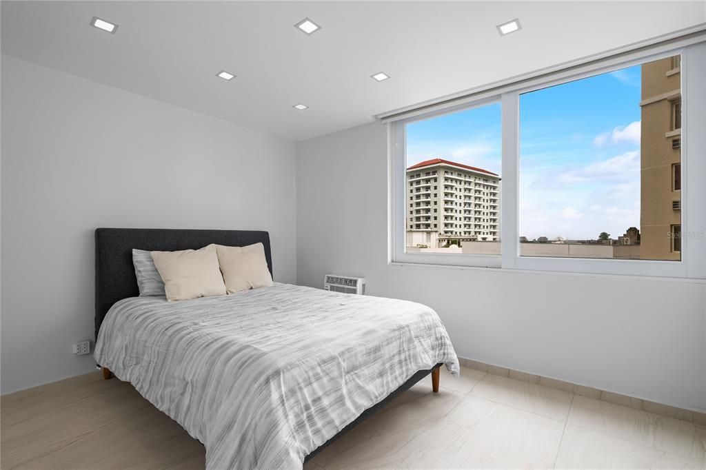 Activo con contrato: $465,000 (3 camas, 2 baños, 1128 Pies cuadrados)