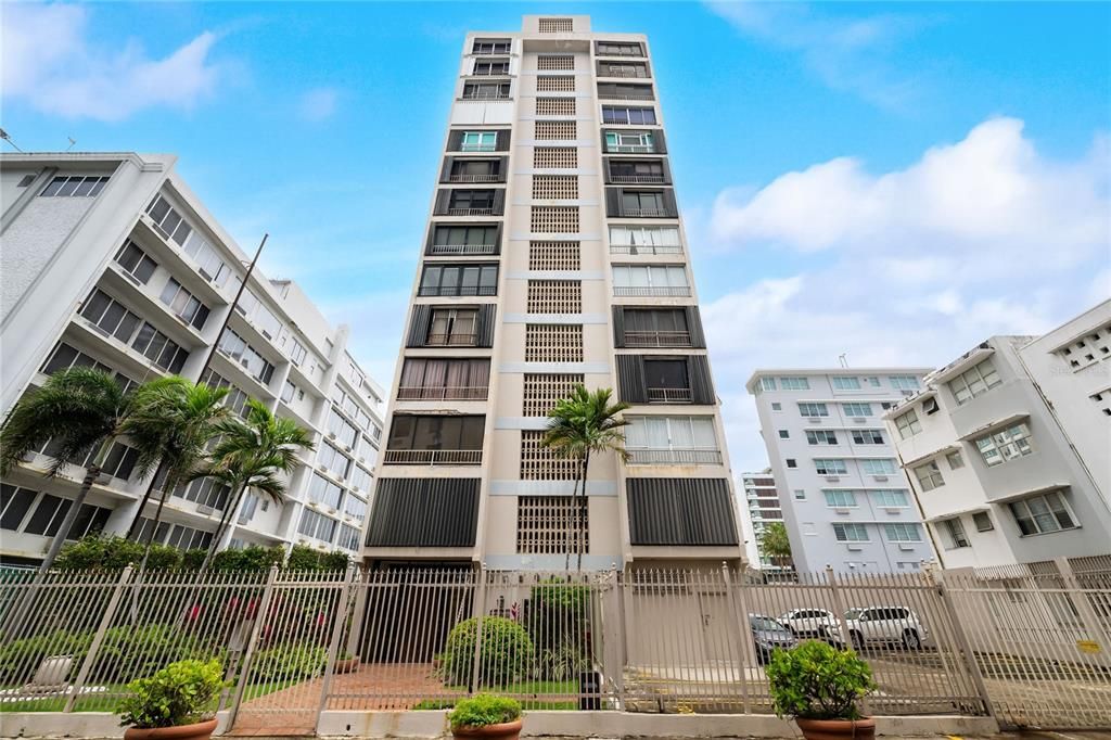 Activo con contrato: $465,000 (3 camas, 2 baños, 1128 Pies cuadrados)