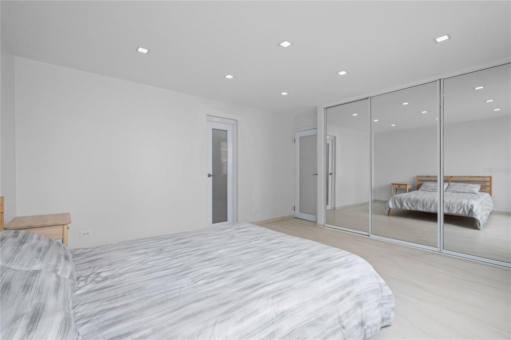 Activo con contrato: $465,000 (3 camas, 2 baños, 1128 Pies cuadrados)