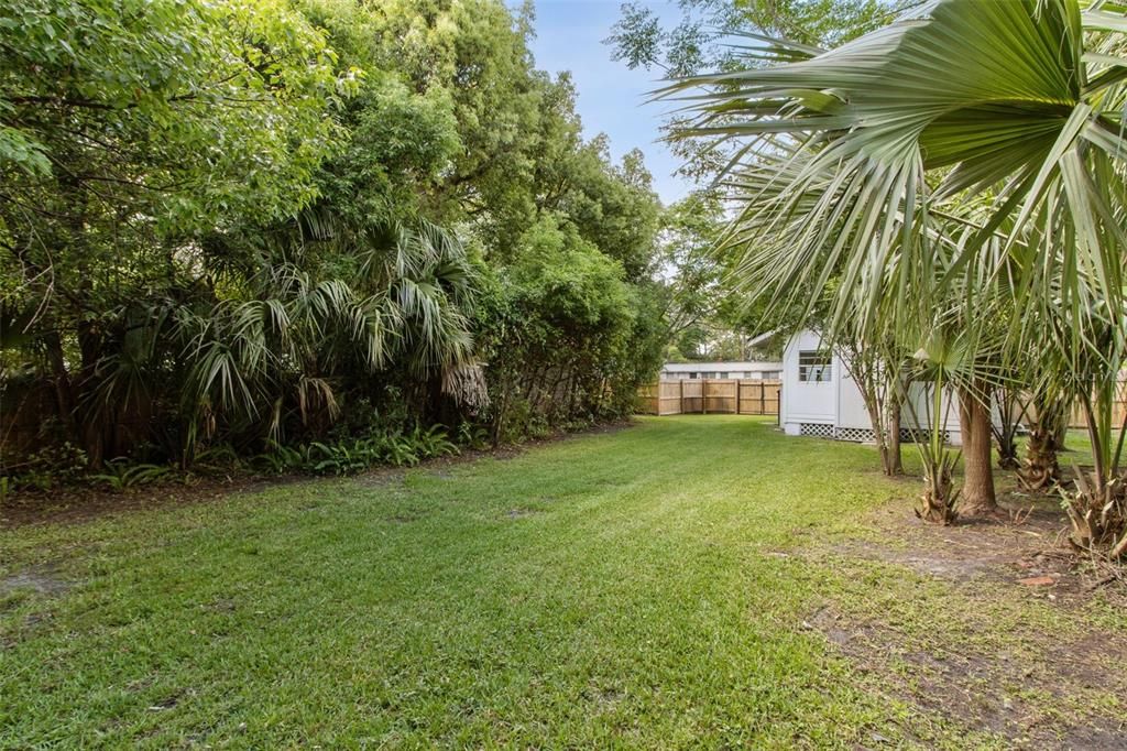 For Sale: $290,000 (2 beds, 1 baths, 886 Square Feet)