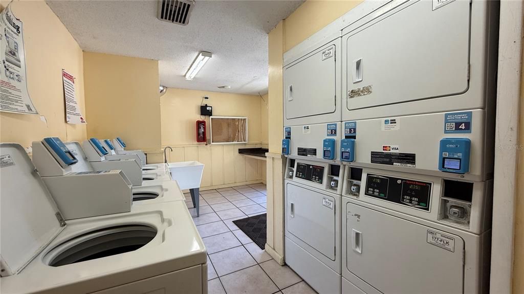 待售: $85,000 (1 贝兹, 1 浴室, 633 平方英尺)