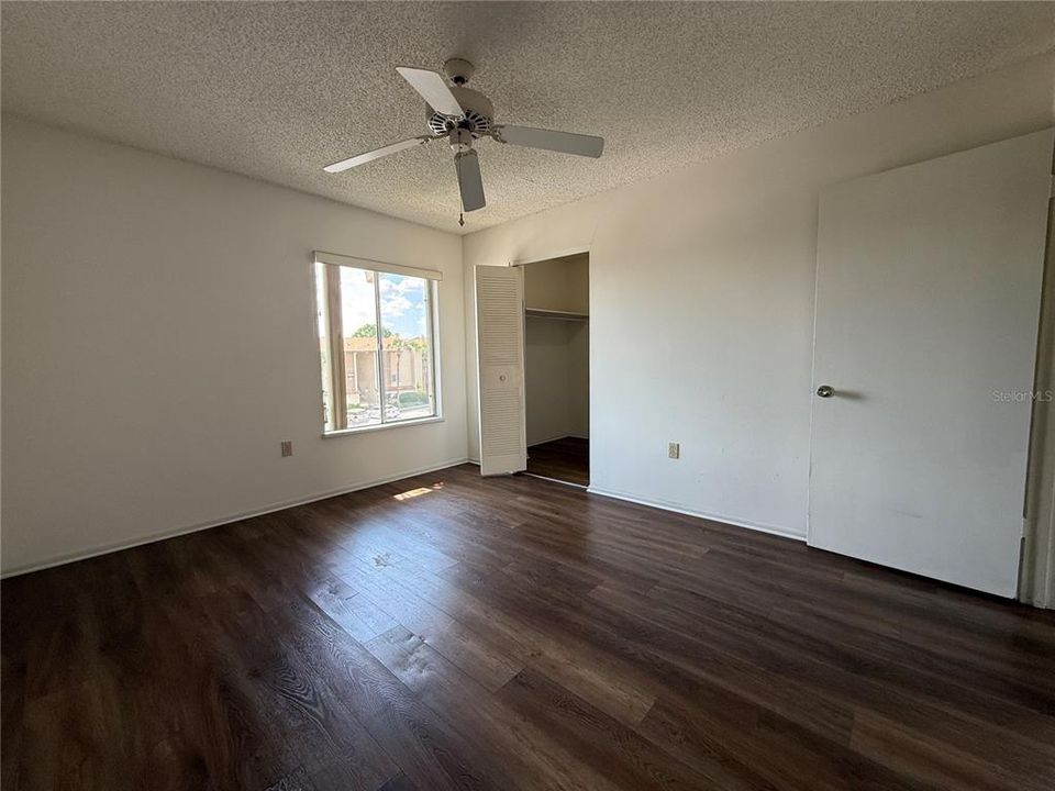 待售: $85,000 (1 贝兹, 1 浴室, 633 平方英尺)