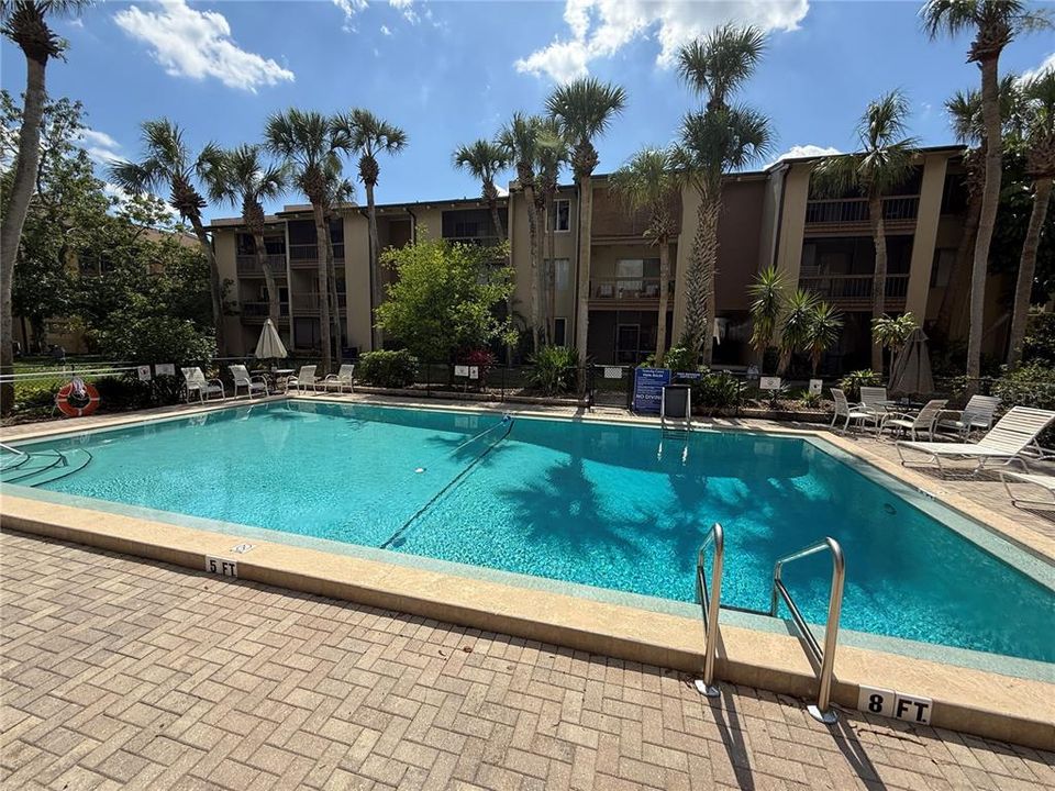 待售: $85,000 (1 贝兹, 1 浴室, 633 平方英尺)